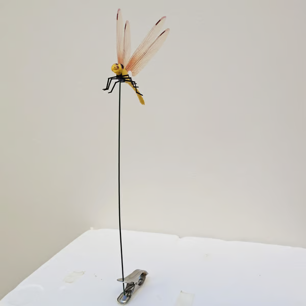 Outdoor Fake Dragonfly Rod Clip (4pcs) – So Real, They’ll Fool Your Guests.