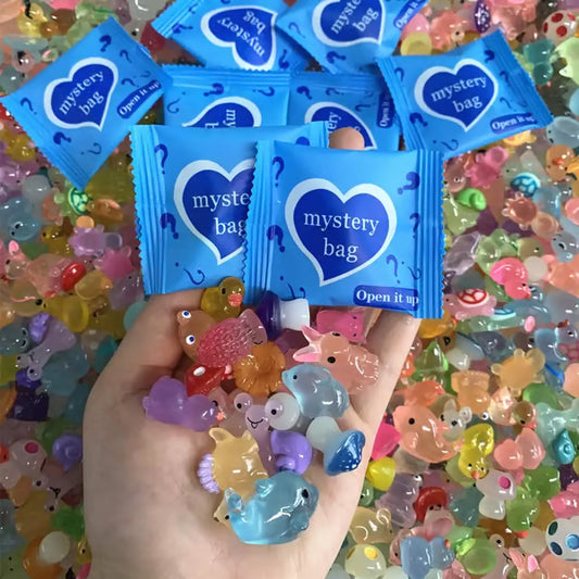 Mini Animal Resin Models ~ Charge by day and shine with soft neon light.