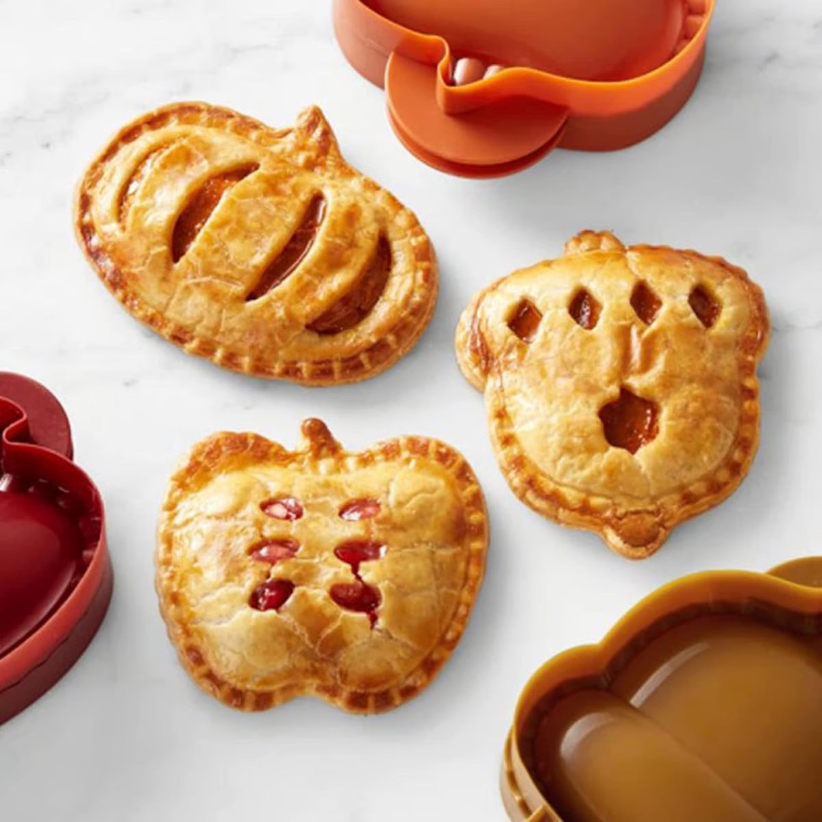 Holiday Mini Pie Mold ~ Turns dough into adorable holiday pies instantly.
