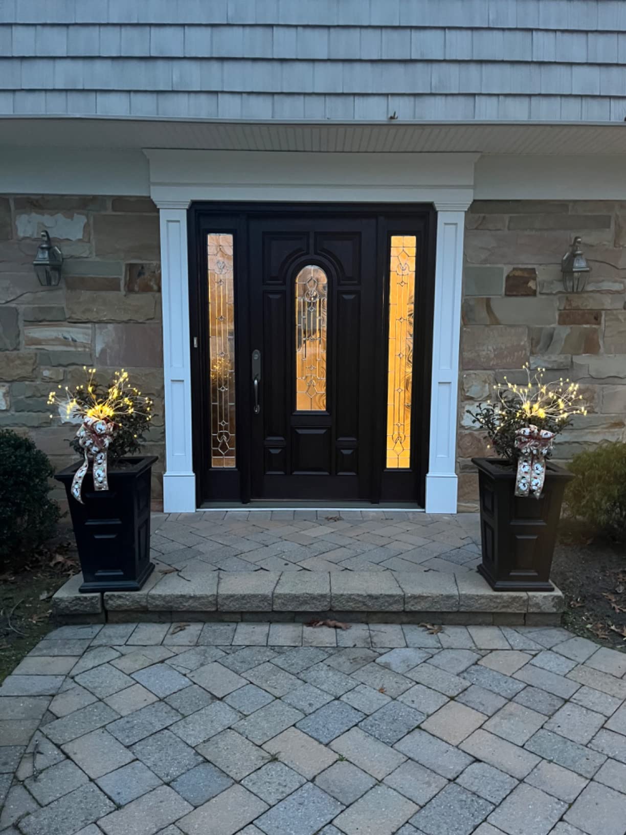 Waterproof Solar Garden Fireworks Lamp ~ Add vibrant sparkle to any outdoor space.