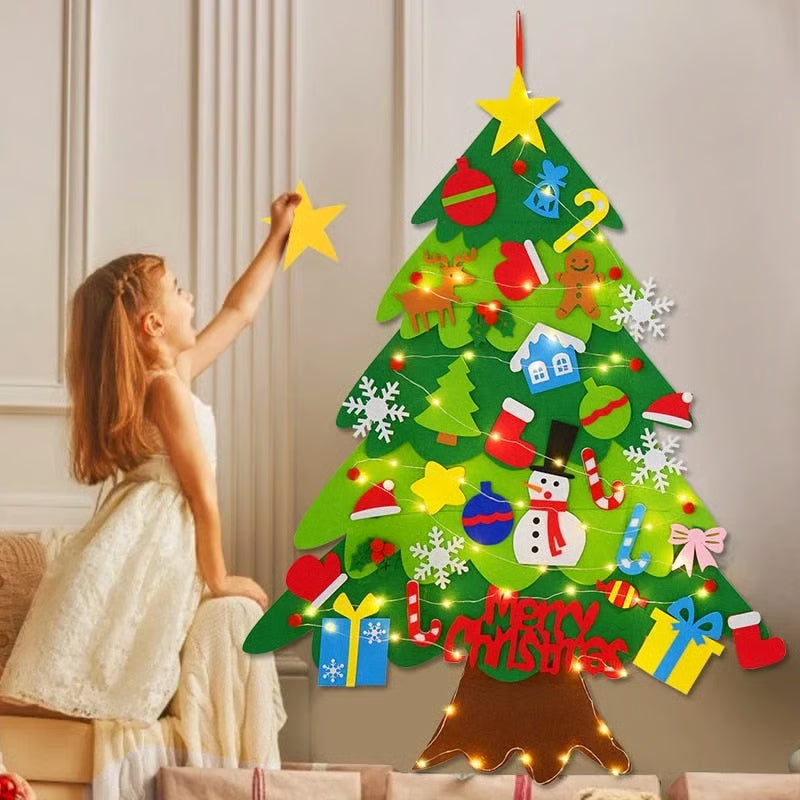 DIY Felt Christmas Tree Set ~ Because toddlers think glass balls are snacks.