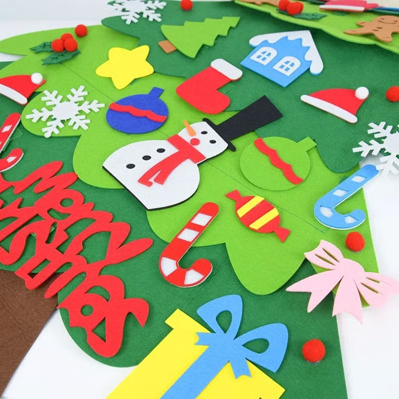 DIY Felt Christmas Tree Set ~ Because toddlers think glass balls are snacks.